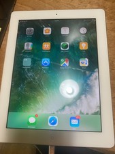 TECH LOT   21 iPhones + 2 iPads for Only $100...