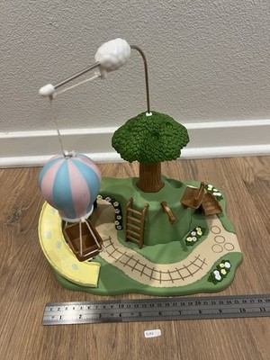 S190 Vintage Epoch Sylvanian Family Calico Critter Primrose Park Rotated Balloon