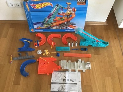  Hot Wheels Seltenheit - Mega Autocenter motorisiert / elektrisch 