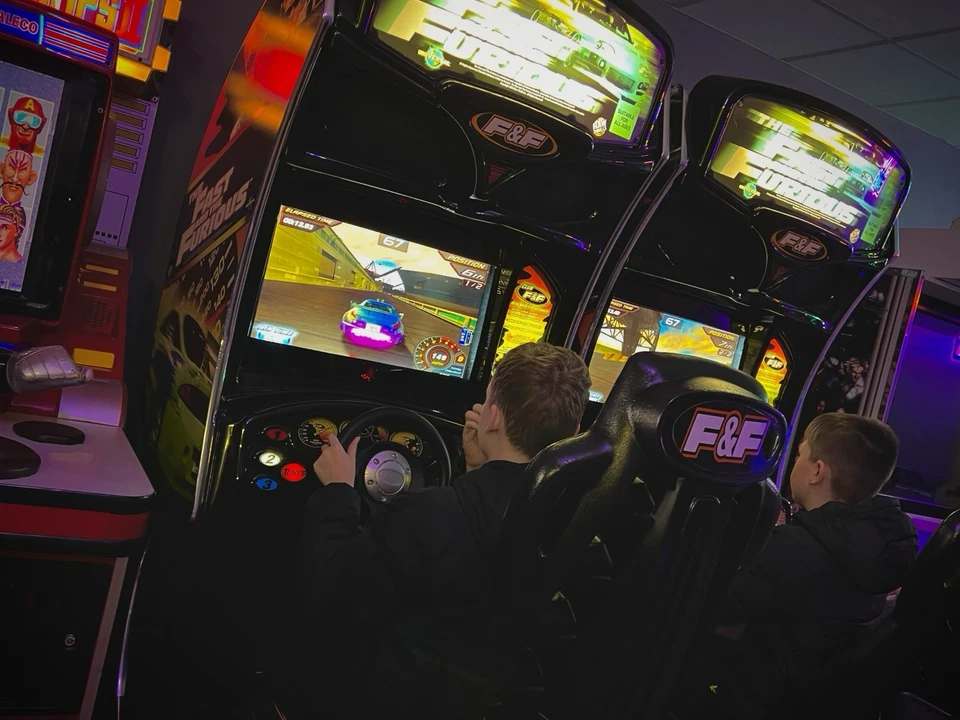 Coin Operated Arcade Machines Pool Table & Air Hockey Sega Namco Jaleco Wik UK - Image 2 of 4