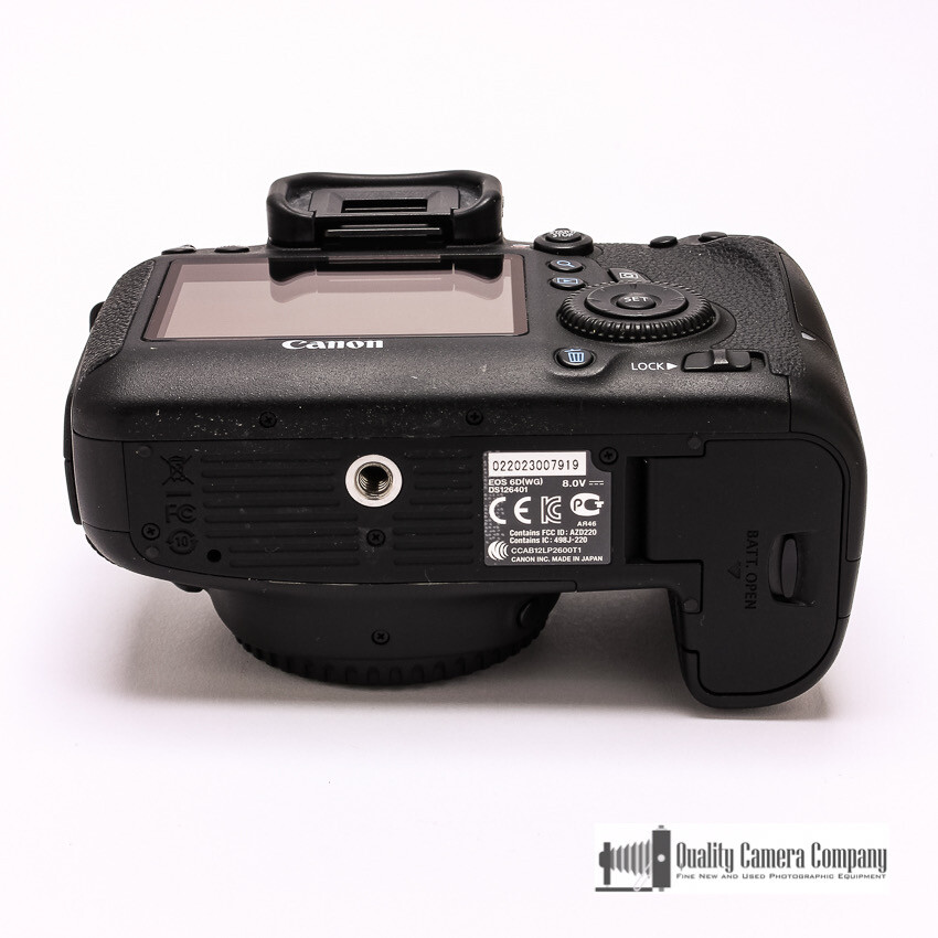 Canon EOS 6D Camera Body, Original Box + Accessories 8035B002 Great Condition