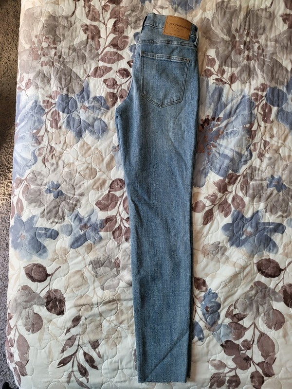 Lucky Brand Mid Rise Super Skinny 6/28R 