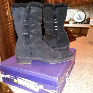 stuart weitzman mid calf boots