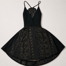 Windsor Black Solid Fit & Flare V-Neck Sleeveless Lace Mini Dress S