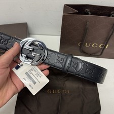 Gucci cintura nera ad incastro G (taglia 30-32 pantaloni uomo)