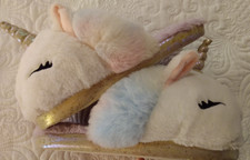 Cat  Jack Unicorn Plush Girls White w/Rainbow Colored Slippers Size L 4/5