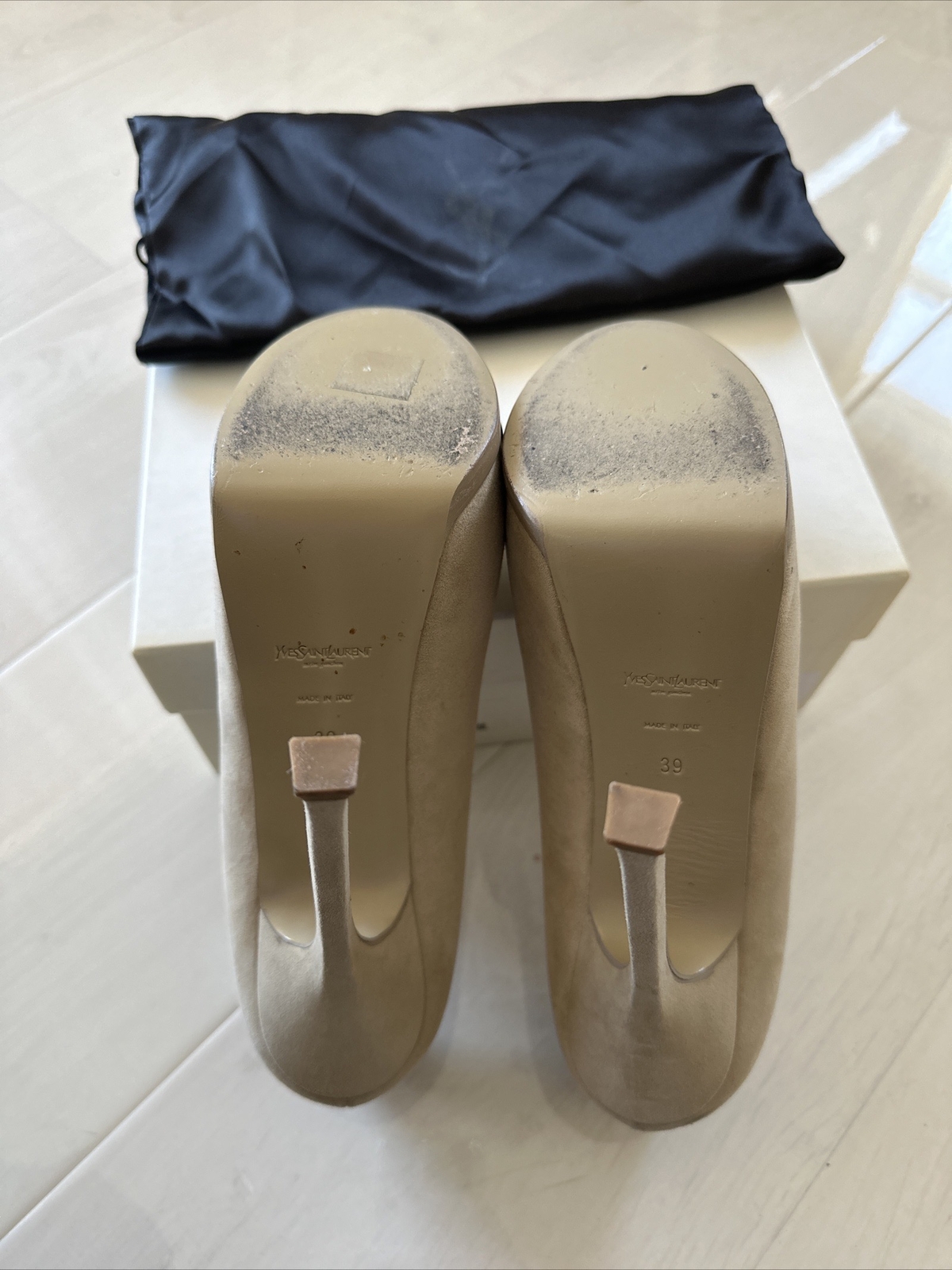 YSL Yves Saint Laurent Tribtoo Cap Pump scarpe in pelle scamosciata taglia 9