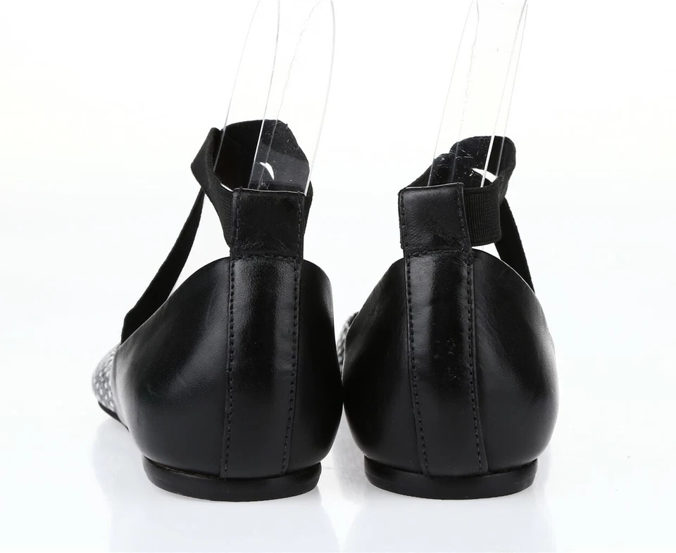 Zapatos planos Bernardo para mujer con correa al tobillo de cuero con patrón blanco negro talla 5 Foto 3 de 4