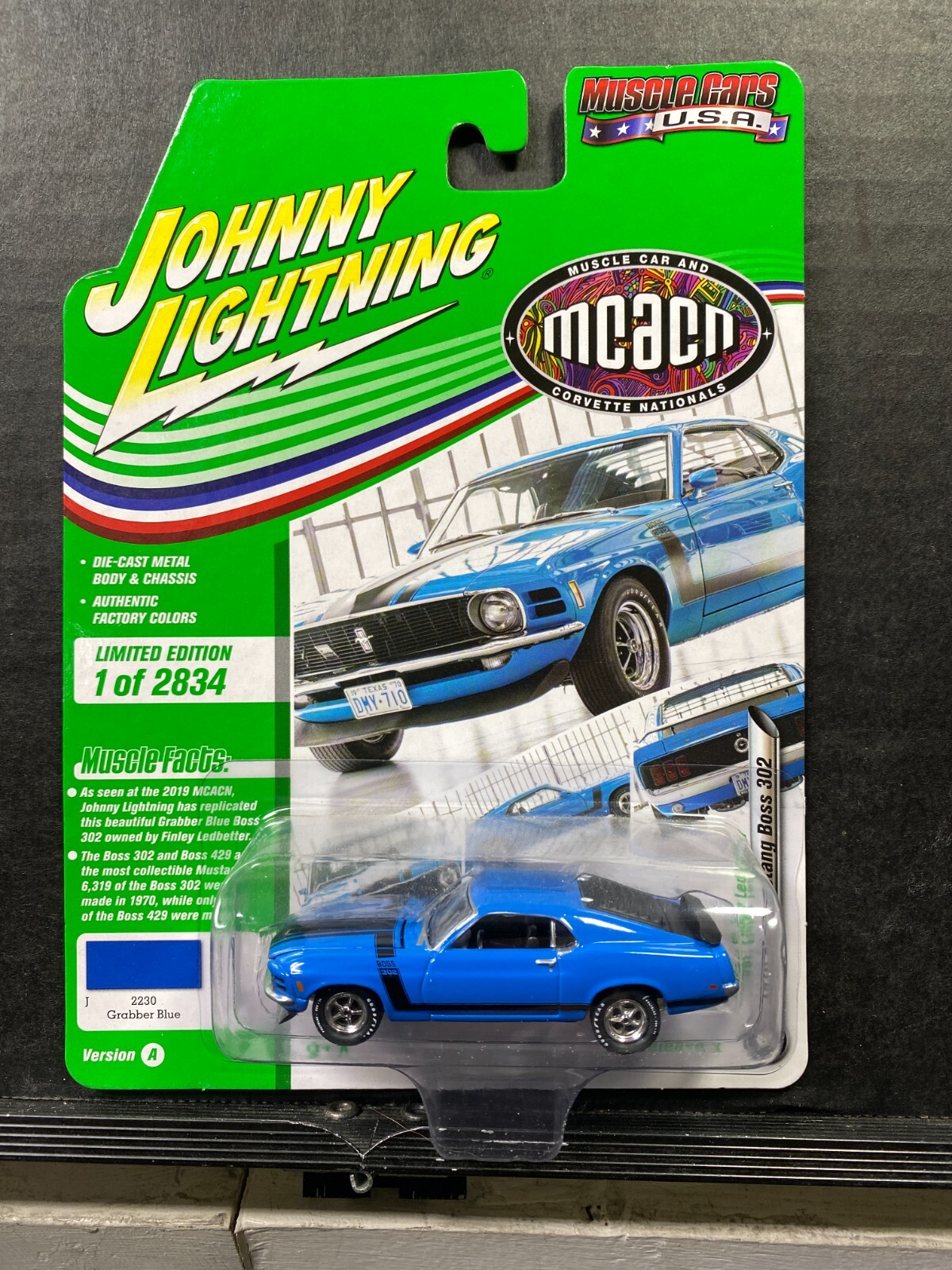 1/64 JOHNNY LIGHTNING 1970 FORD MUSTANG BOSS 302 GRABBER BLUE & BLACK ...