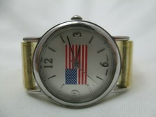 USA Flag Theme Analog Wristwatch Buckle Band Silver Tone