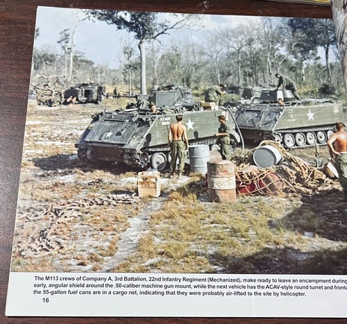 M113 APC in Vietnam In Action Doyle Squad/Signal #2045 M-113 M-106 M-163 M-577 - Imagen 4 de 7