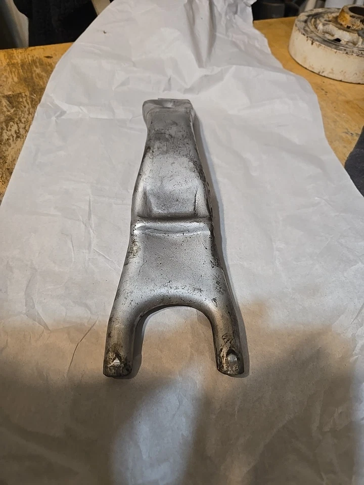 1966-68 FORD GALAXIE 500 Big Block CLUTCH FORK 390 CI 4 SPEED TOPLOADER MERCURY - Image 2 of 3