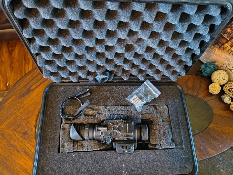 Armasight Predator336 2-8x Thermal Imaging Rifle Scope ***new in pelican case***