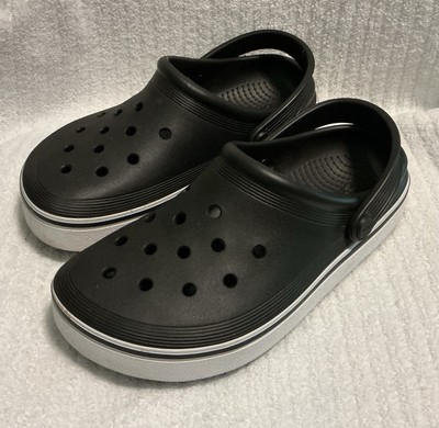 CROCS Off Court Clog Black SIZE - W 7 / M 5