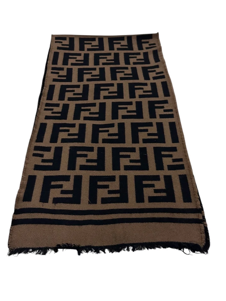 GENUINE FENDI PRE-OWNED UNISEX 100% WOOL SCARF BLACK AND BROWN MADE IN ITALY - Image 4 of 4