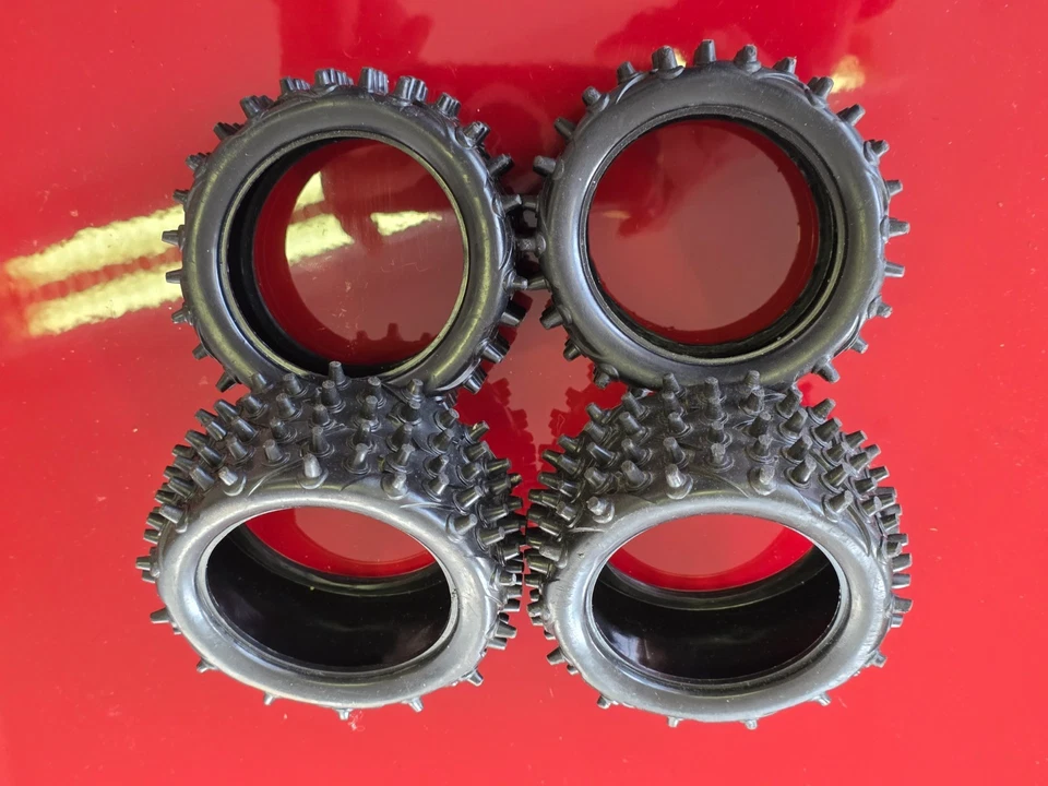 4x Reifen für 1:10 RC Cars+Trucks+Buggys - Bild 4 von 4