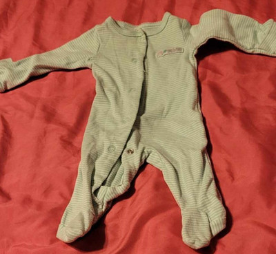 Unisex Baby Newborn Carter's green & white striped sleeper