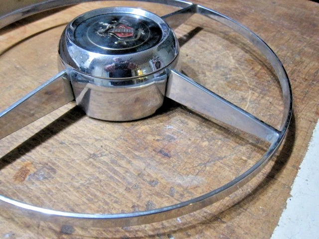 VERY NICE 1951-53 BUICK SPECIAL HORN RING WITH BUTTON OEM - Image 3 of 4