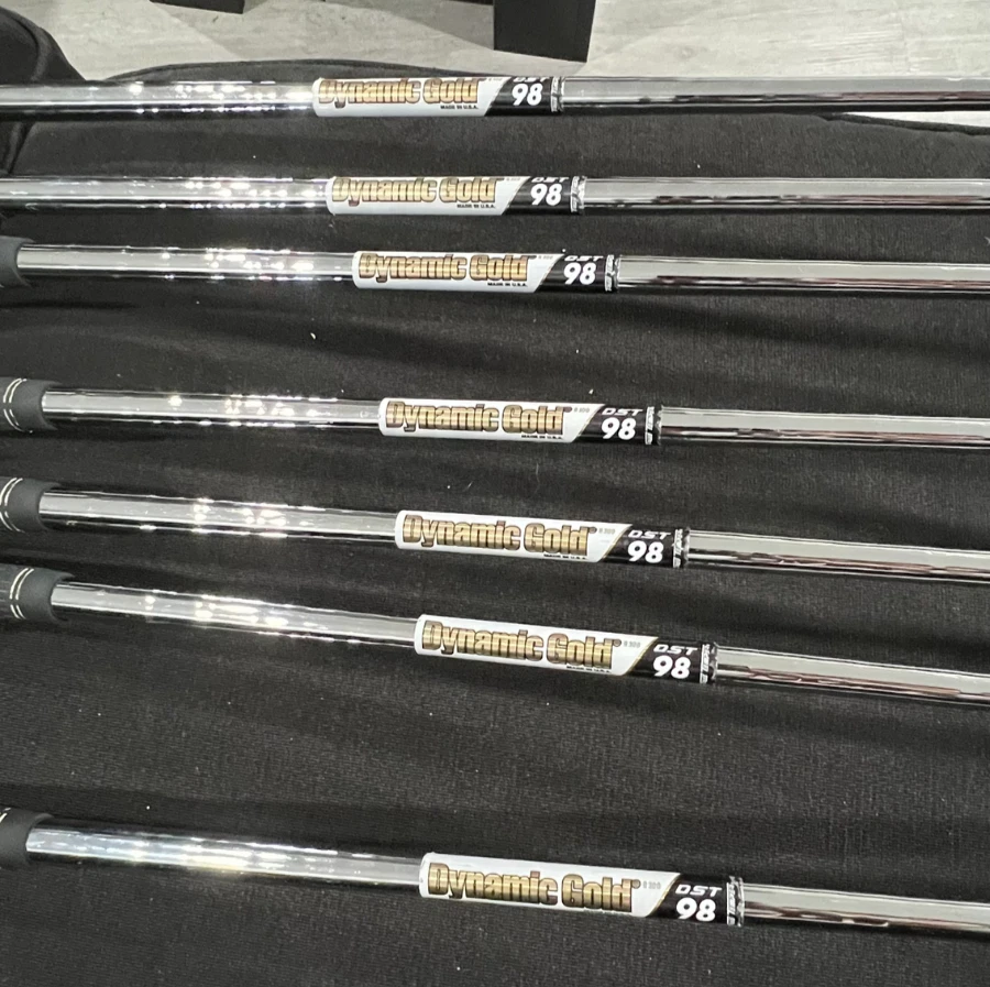 Cleveland CBX Iron Set 4-PW Left Handed LH Regular Flex Shaft - Used - Image 3 of 3