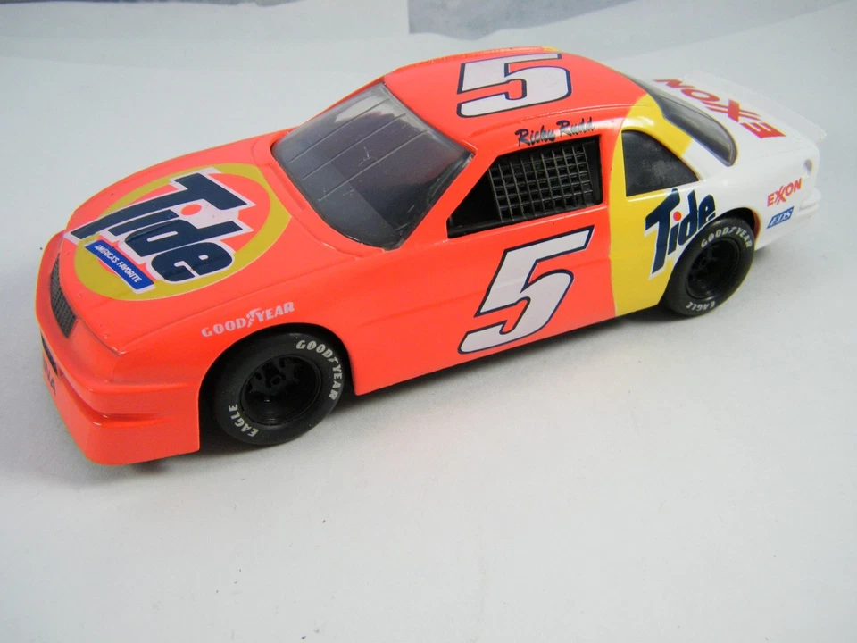 RICKY RUDD TIDE #5 TRANSPORTER AND CARS - Image 2 of 4