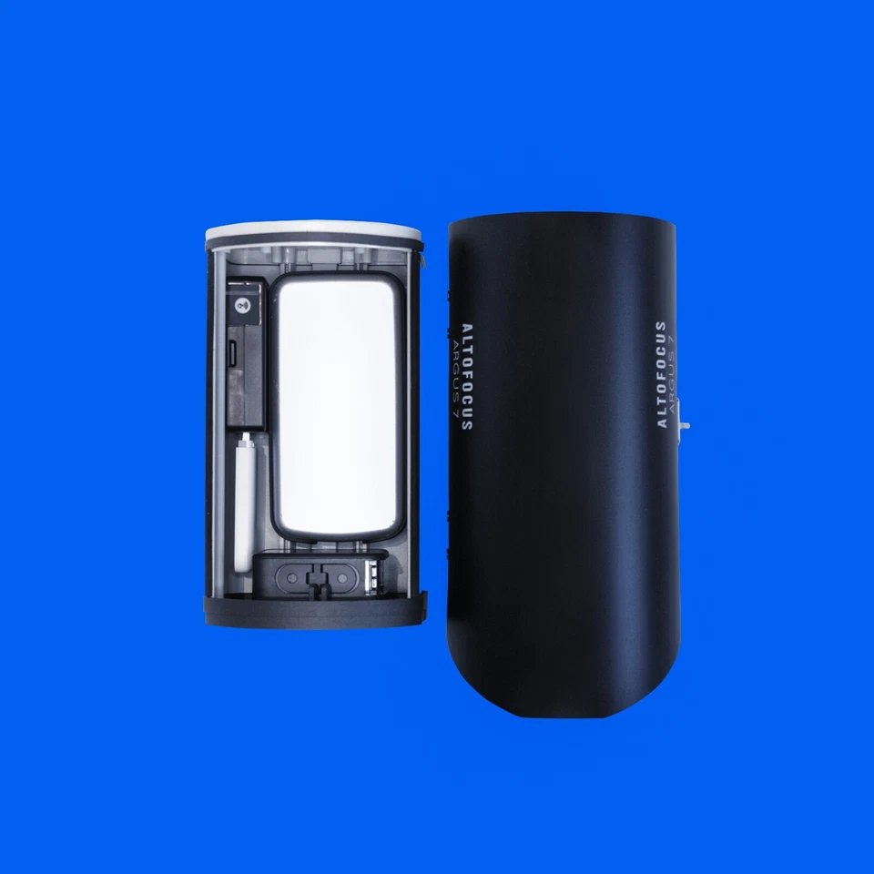 timelapse camera construction GoPro housing with powerbank and solar panel - Image 3 of 4