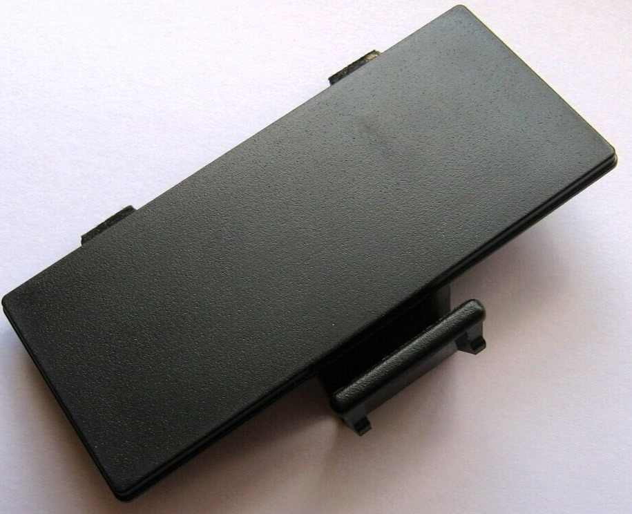 Yamaha Battery Cover for Many Yamaha Portable Keyboards, D Battery