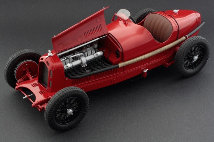 ITALERI 4706 1/12 Alfa Romeo 8C 2300 Monza Classic Car