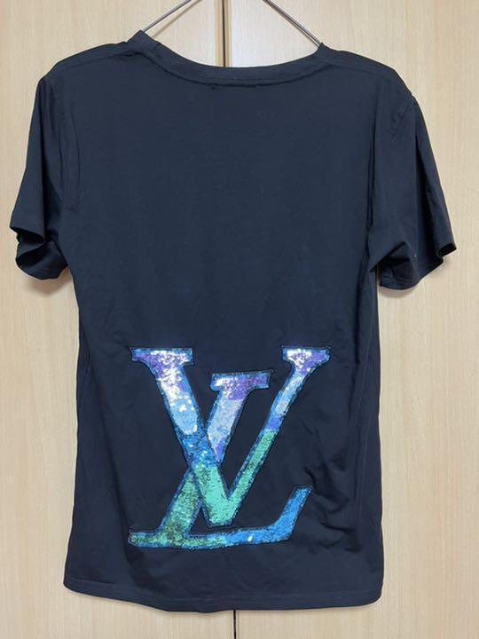 LOUIS VUITTON Sequin Logo T-shirt Men Size S Authentic New Unused