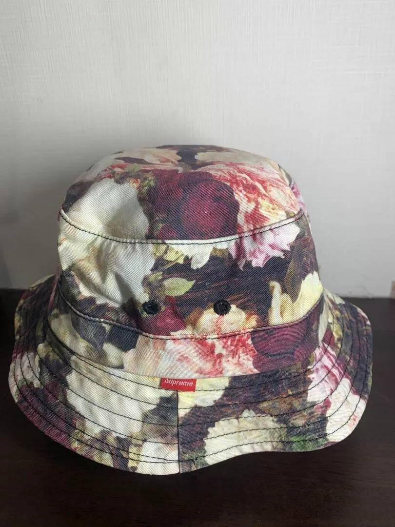 Chapeau seau concasseur Supreme Power Corruption Lies PCL floral S/M SS13