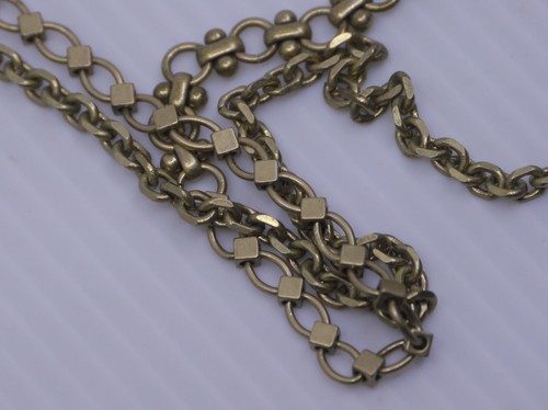 L - CHLOE & ISABEL 3-STRAND STATEMENT NECKLACE, ART DECO DESIGN - Picture 6 of 7