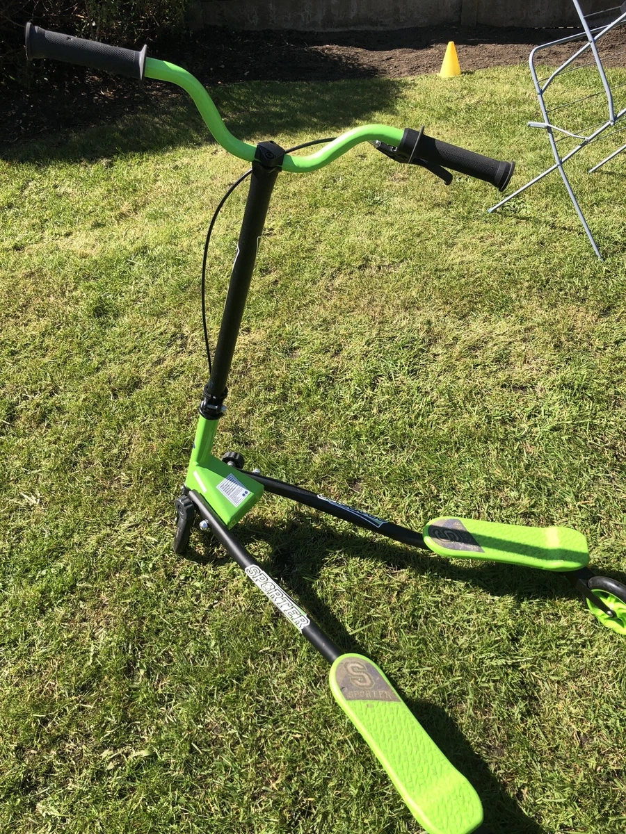 Wiggle scooter top