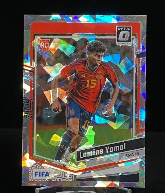 Lamine Yamal 2023-24 Panini Donruss FIFA Optic Cracked Ice Prizm RC #54