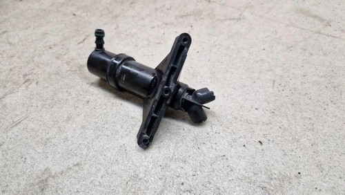 BMW 7 E65, E66, E67 Scheinwerferwaschanlage rechts 7001949 4.40 Petrol 34248416