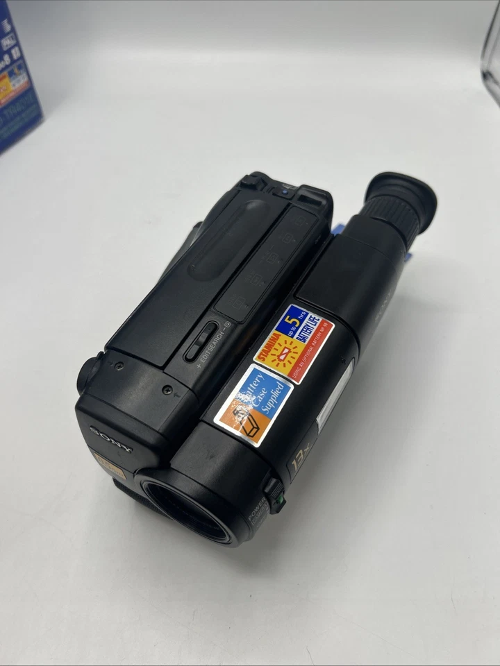 SONY HANDYCAM CCD-TR401E CAMCORDER VIDEO 8 CAMERA 8MM ANALOGUE TAPE - Image 3 of 4