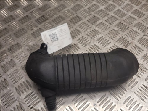 Volkswagen PASSAT B5.5 2002 Diesel Ansaugrohr Ansaugschlauch Turbolader DRA17188