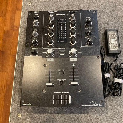 Pioneer DJ DJM-S3 2-Channel Serato DJ Mixer Magvel Fader w/ Decksaver UDG Case
