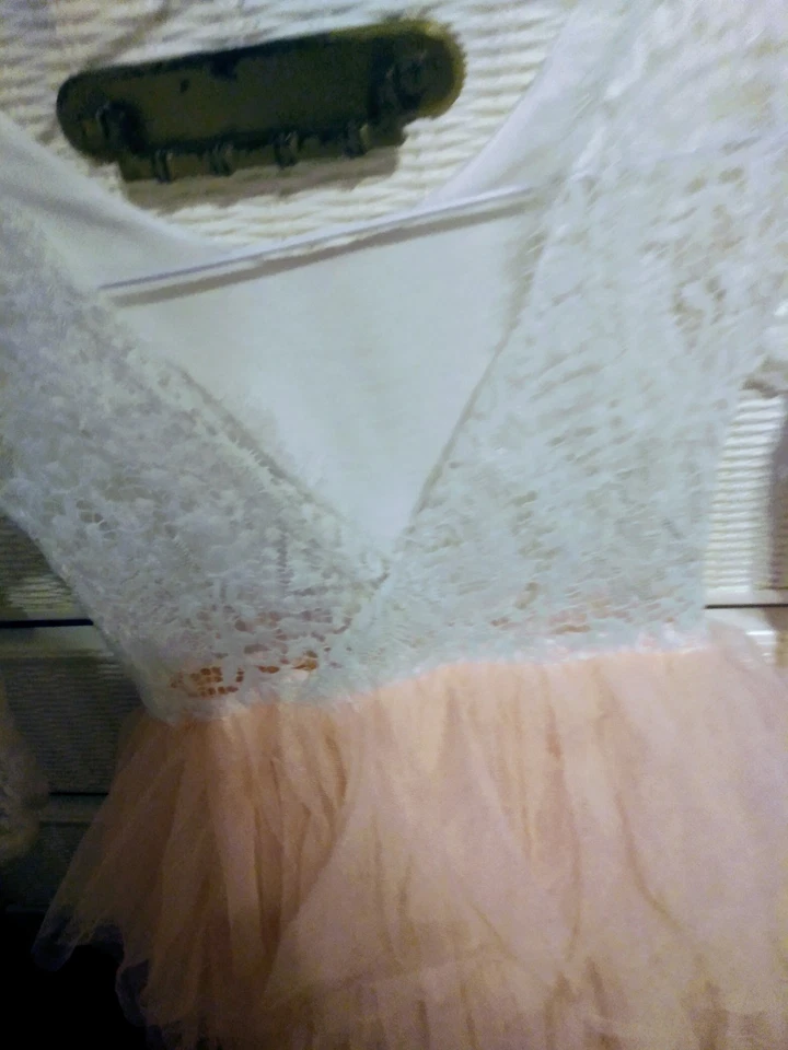 Little girls size 5-6 party dress lace tulle - Image 3 of 4