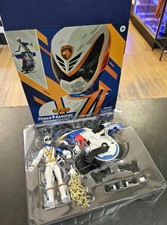 Power Rangers Lightning Collection S.P.D. Omega Ranger and Uniforce Cycle