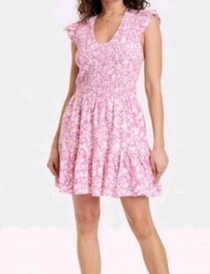 Women s Universal Thread Smocked Mini Dress Pink Size M EUC 2022 Model