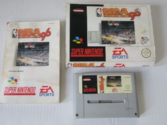 NBA LIVE 96           ----- pour SUPER NINTENDO / SNES   -- PAL