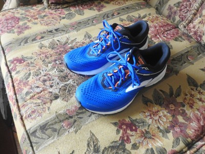 discontinued brooks shoes