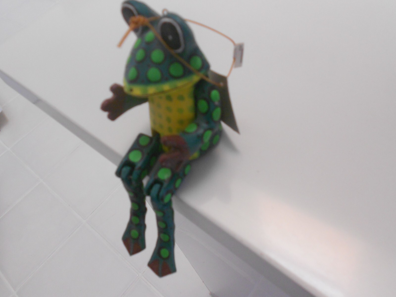 erik & mike/bali indonesia wood shelf sitting frog jointed 5 1/2" lenght tag on