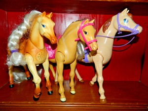 barbie walking horse not working