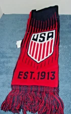 LICENSED USA NATIONAL SOCCER TEAM WINTER SCARF NEW WITH TAGS