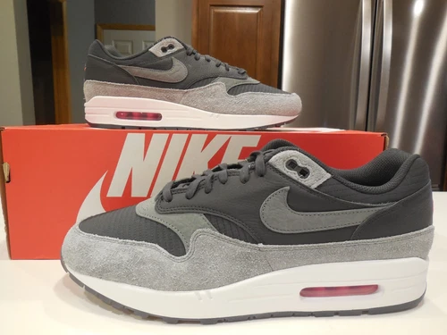 Men's Nike Air Max 1 'Dark Smoke' Shoes -Reg $160- Style# HJ9292 070- Sz 10 -NEW
