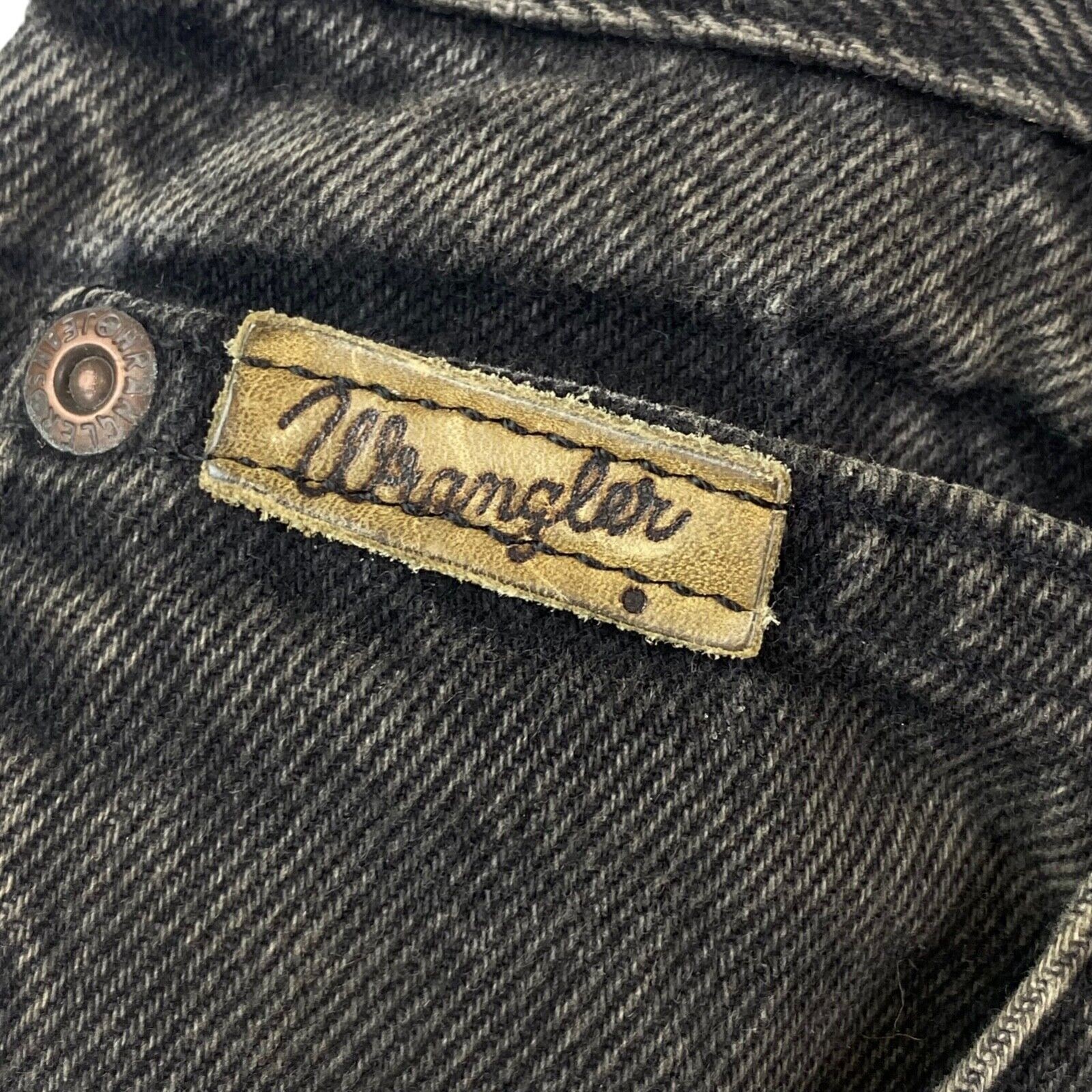 Wrangler Jeans Vintage Black 28 Inch Waste 30 Inch Leg Zip Up Lucy Made in UK image 4