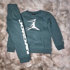 Air Jordan Long Sleeve Sweatshirt  Jogger 2 Pc Set Olive Green Size 4T Boys NWT