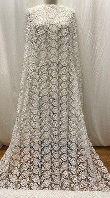 Elegant White Venice Guipure Lace Intricate Floral Daisy Fabric By The Yard 52''W