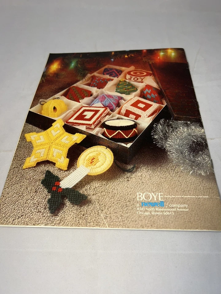 Libro de patrones de lona de plástico Boye 1982 vintage EZ-count adornos navideños Foto 2 de 4