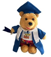Vtg Disney Winnie The Pooh Graduation 2004 Plush Toy Cap  Gown 8 Inches Tall